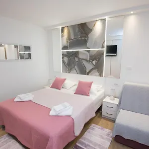 Apartment Luxury Honeymoon, Split