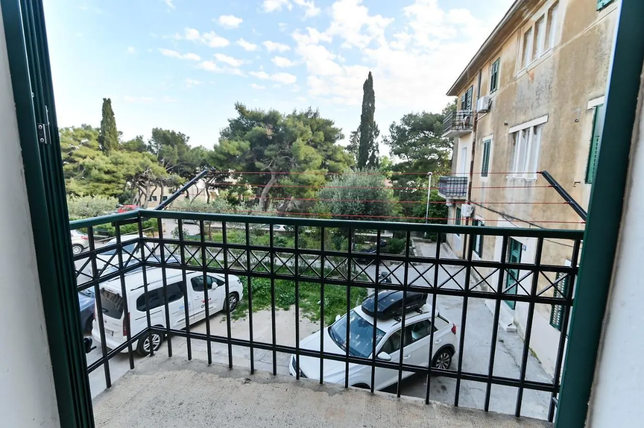 Apartment Niteroni Split