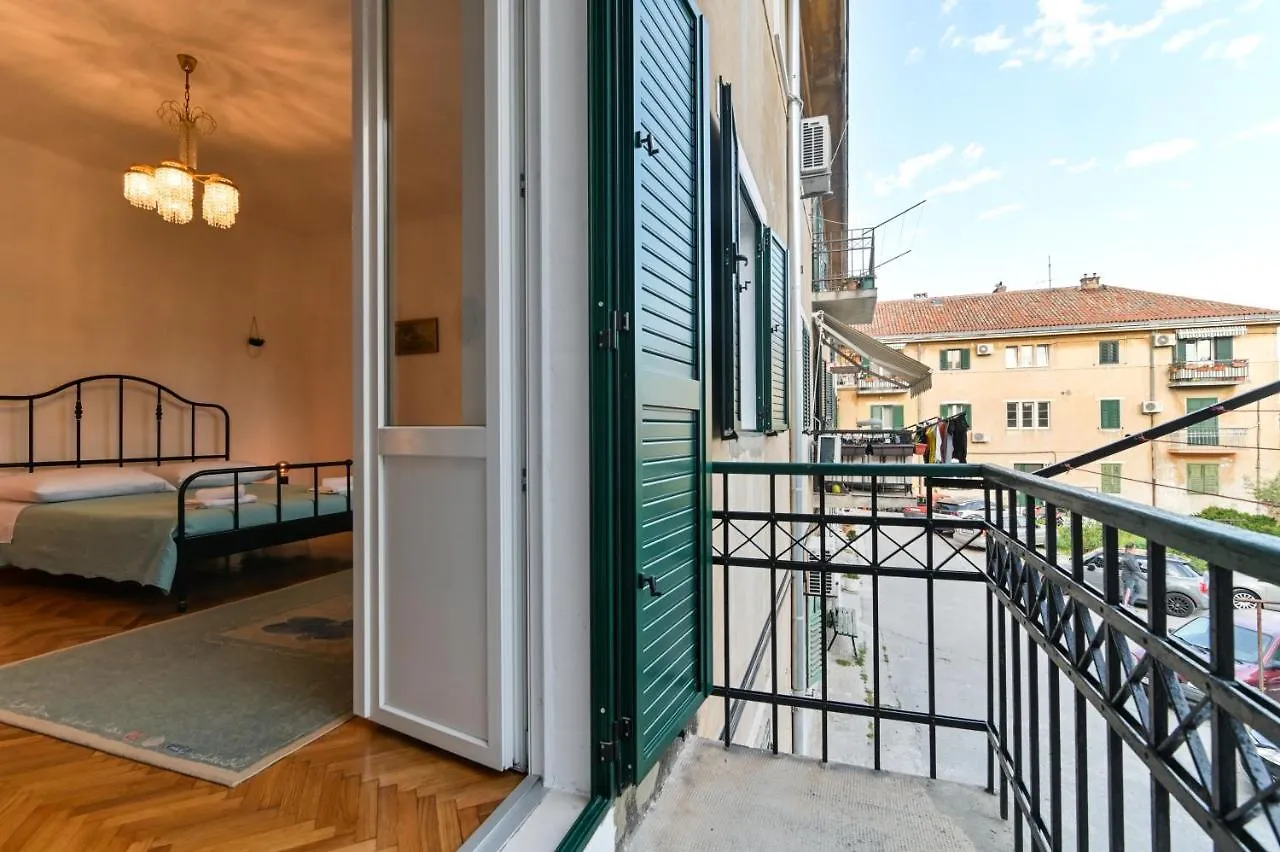 Apartment Niteroni سبليت
